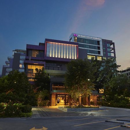 Tk Palace Hotel & Convention Bangkok Buitenkant foto
