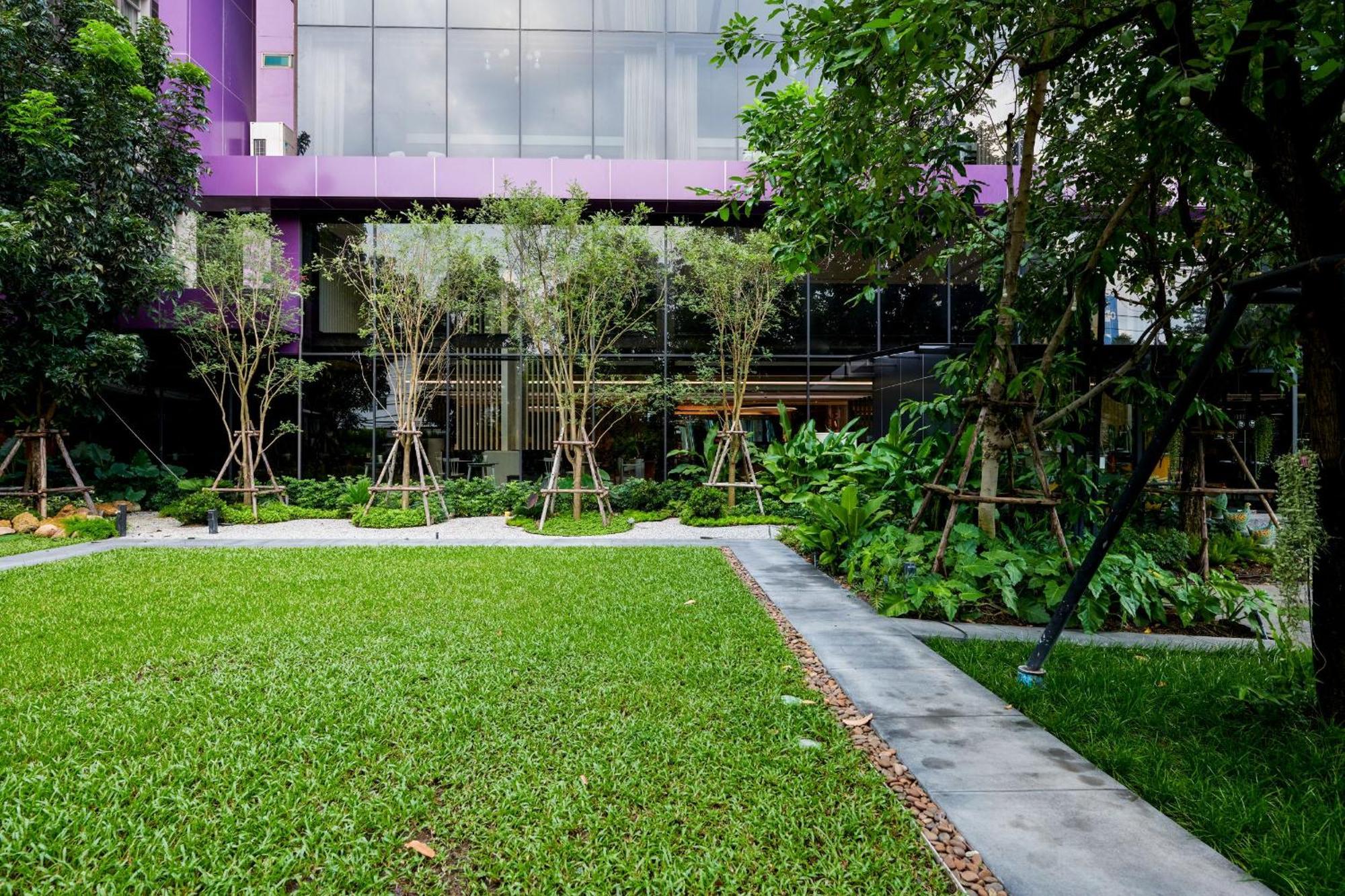 Tk Palace Hotel & Convention Bangkok Buitenkant foto